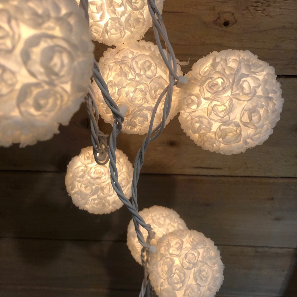 White circle lights